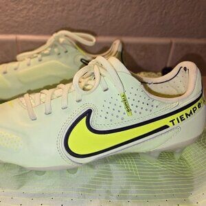 Nike Tiempo Legend 9 Elite FG Kids Soccer Cleats - Size 4 - BNWT